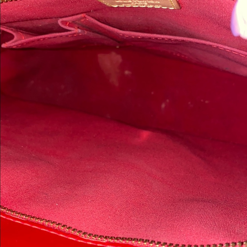 Louis Vuitton Brentwood and Wallet - Picture 6 of 16